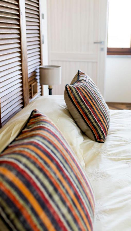 Le Vecchie Persiane - Bed & Breakfast Diano dʼAlba Exteriör bild